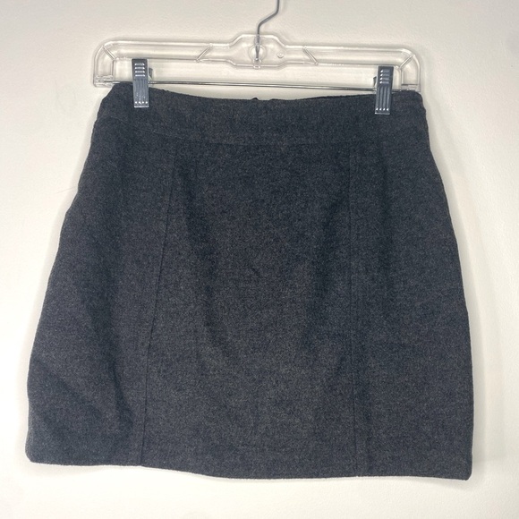 Old Navy Clothing Co Vintage Wool Blend Gray Mini Skirt Size 4 - Picture 1 of 11